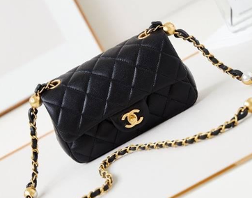 Chanel — CH. 24B Pearl Black
